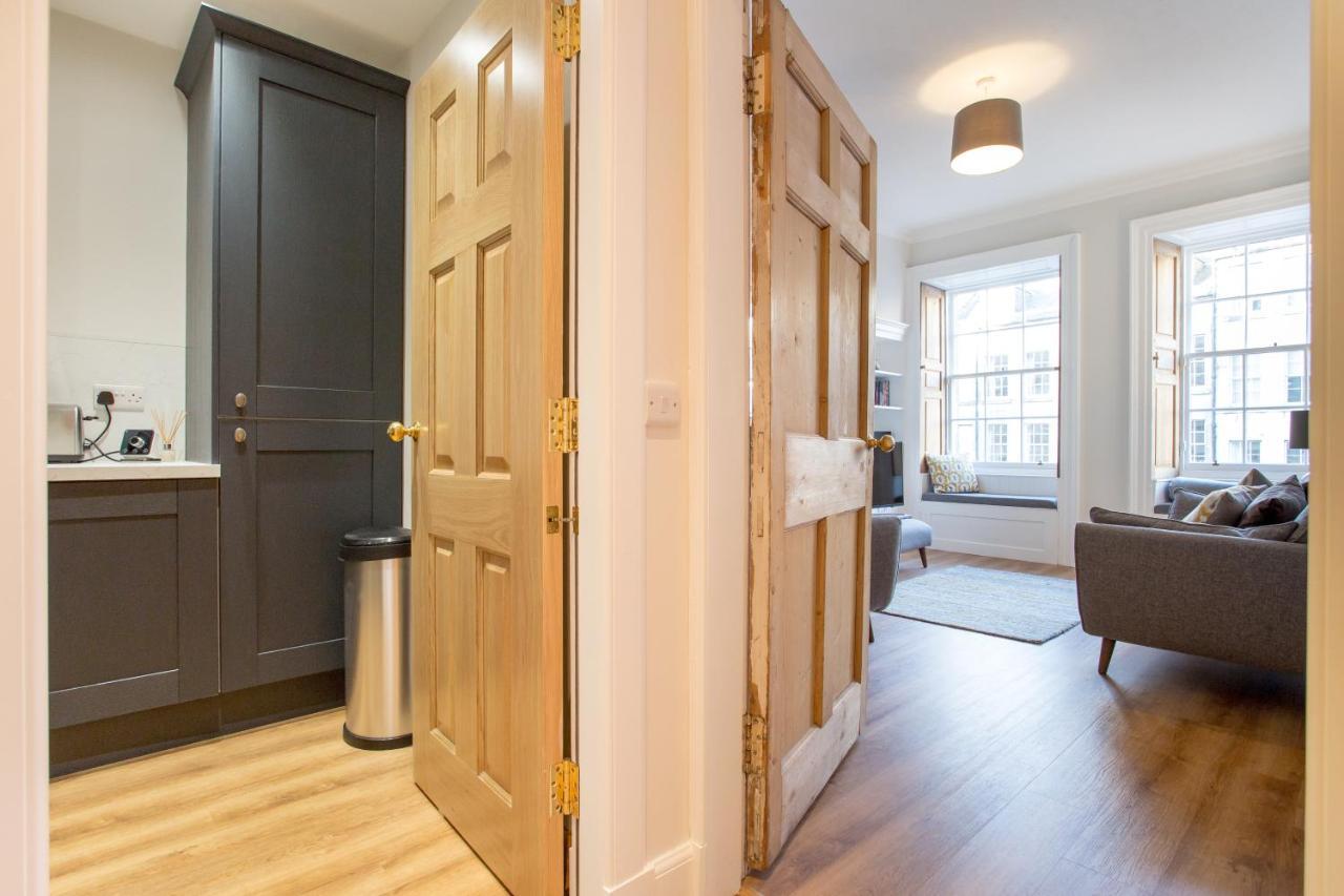 Royal Mile - Old Town Apartment 에든버러 외부 사진